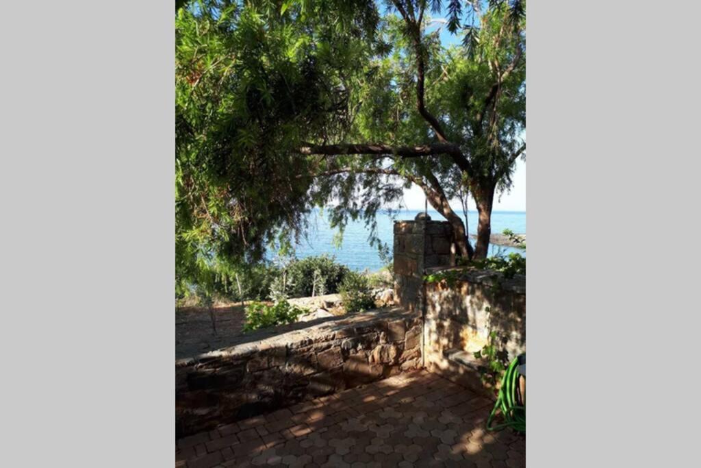 Traditional Stone House By The Sea... Kapetaniana Exterior photo