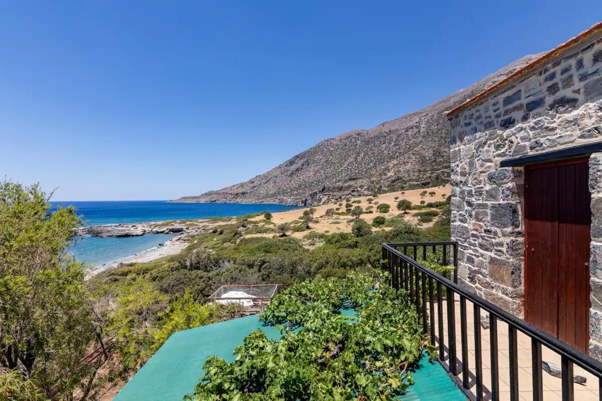 Traditional Stone House By The Sea... Kapetaniana Exterior photo
